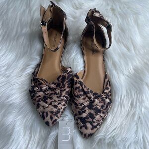 NWT Maurices Cheetah Print Closed Toed Sandals Size 8